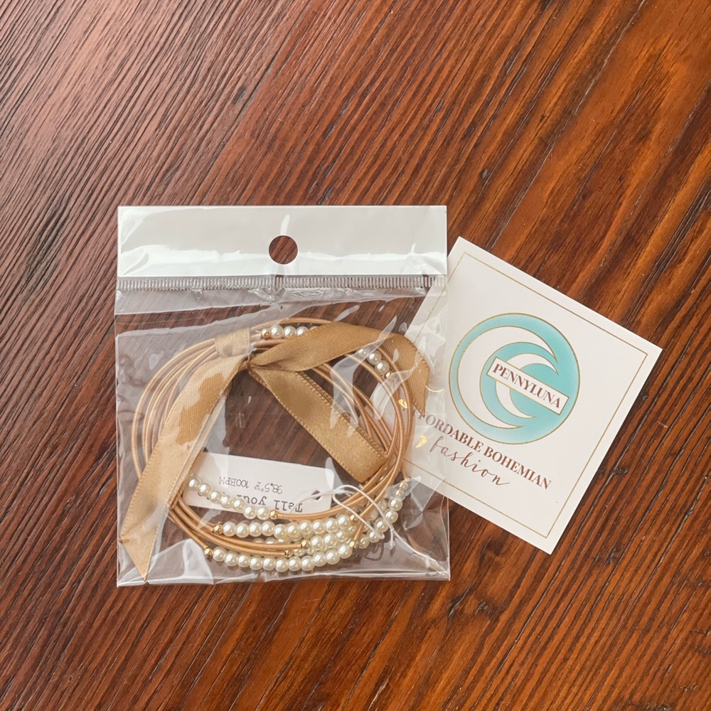 Stretchy Guitar Strings Bracelet